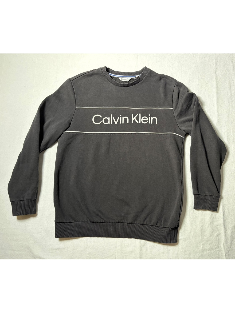 Calvin Klein Men’s Black Logo Crewneck Sweatshirt Pullover Minimalist